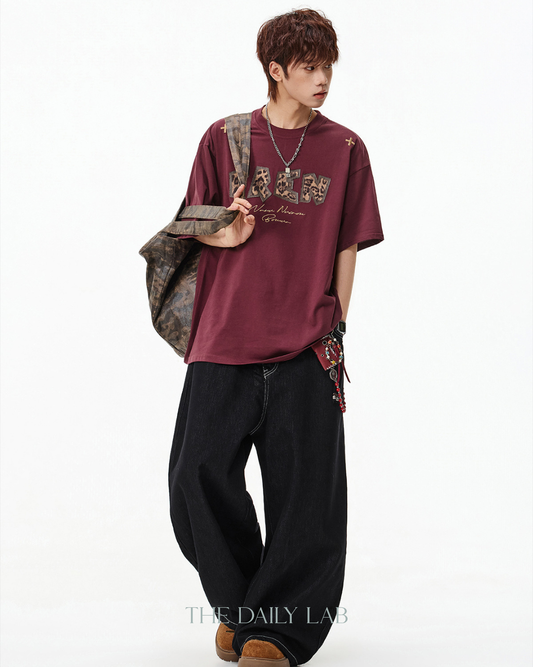 Leopard Print Patch Embroidered Tee in Red