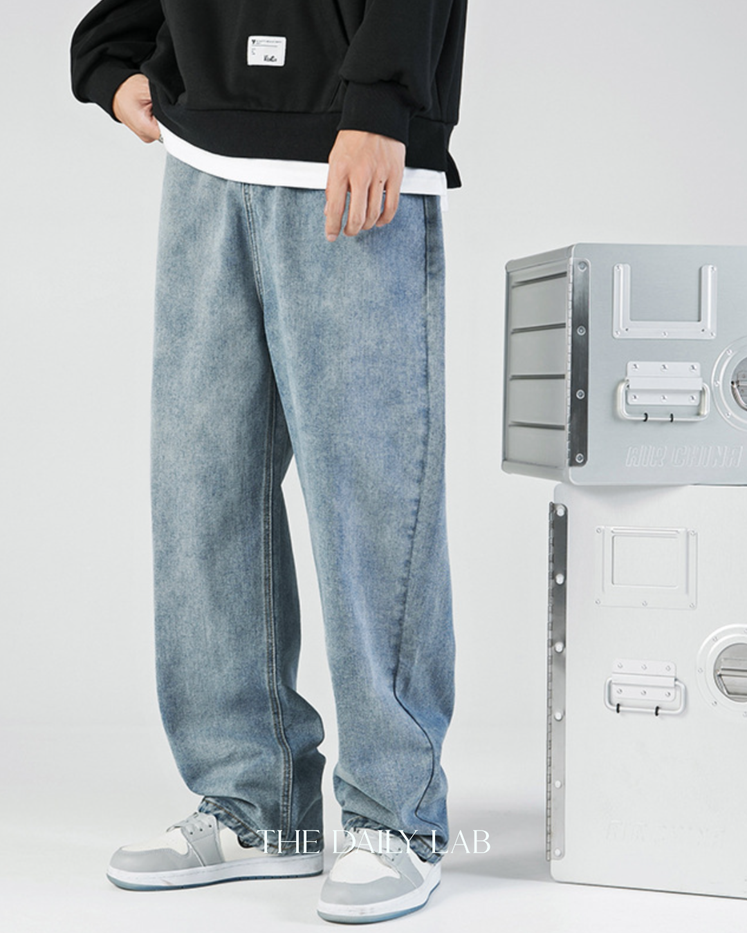 Washed Denim Wide Straight Jeans in Blue