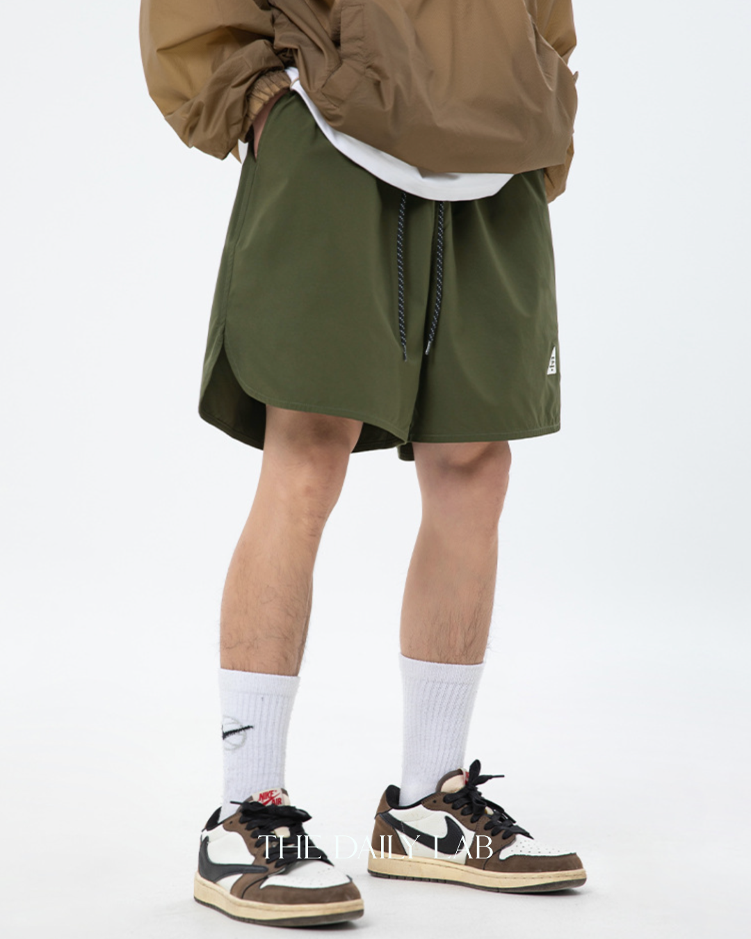 Loose Embroidered Drawstring Shorts in Green