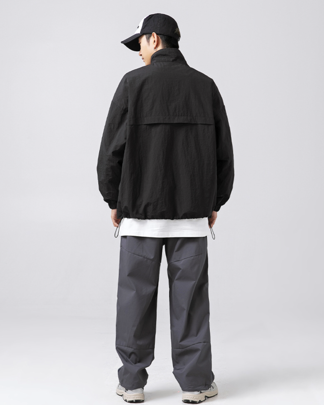 Taslon Outdoor Jacket in Black