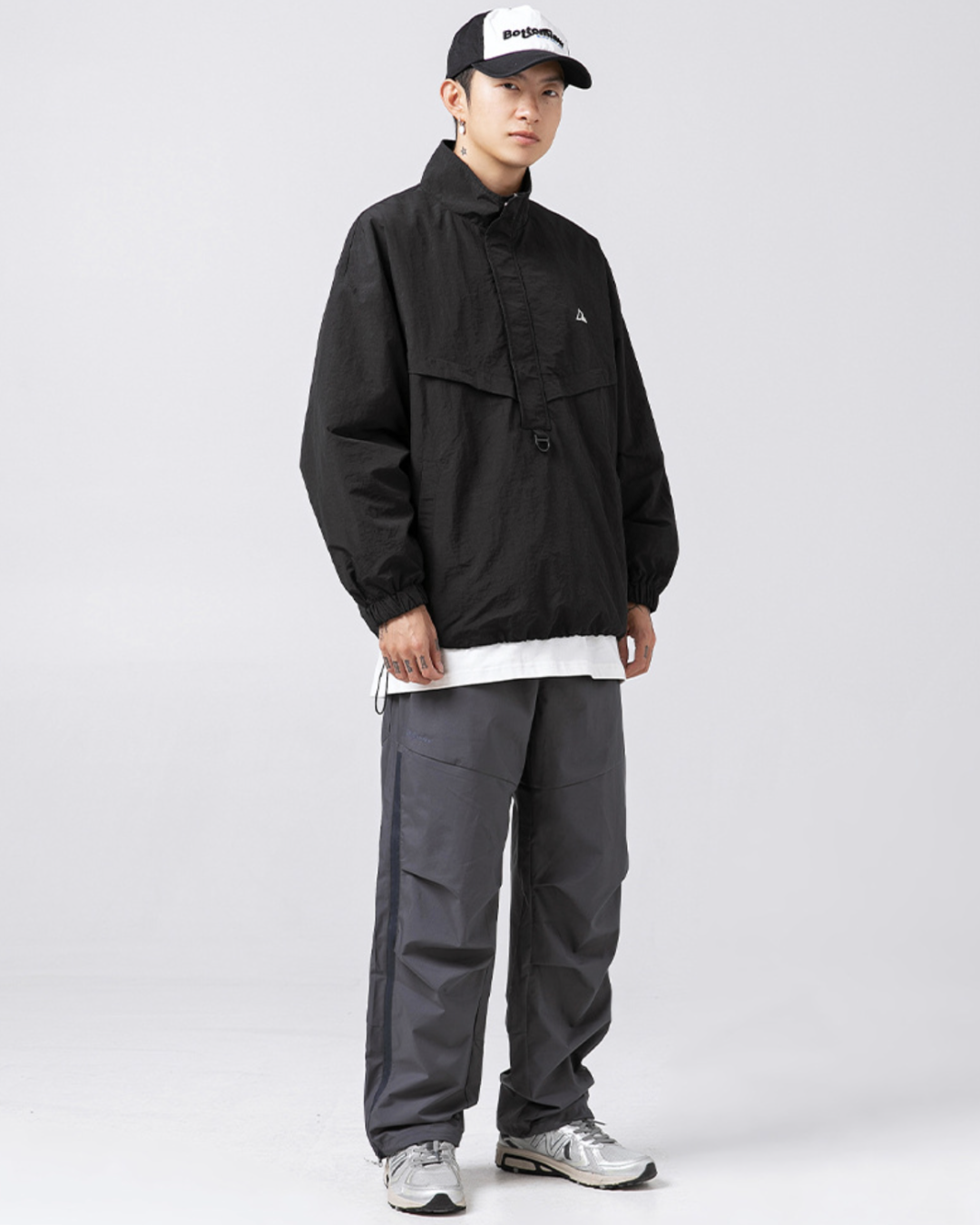 Taslon Outdoor Jacket in Black