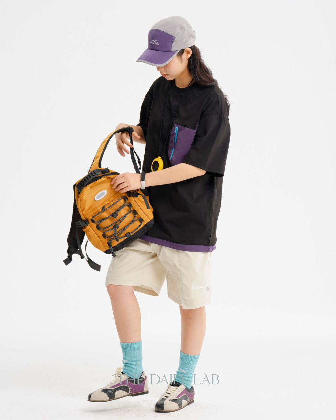 Color-Black Pocket Short Sleeve Tee in Black
