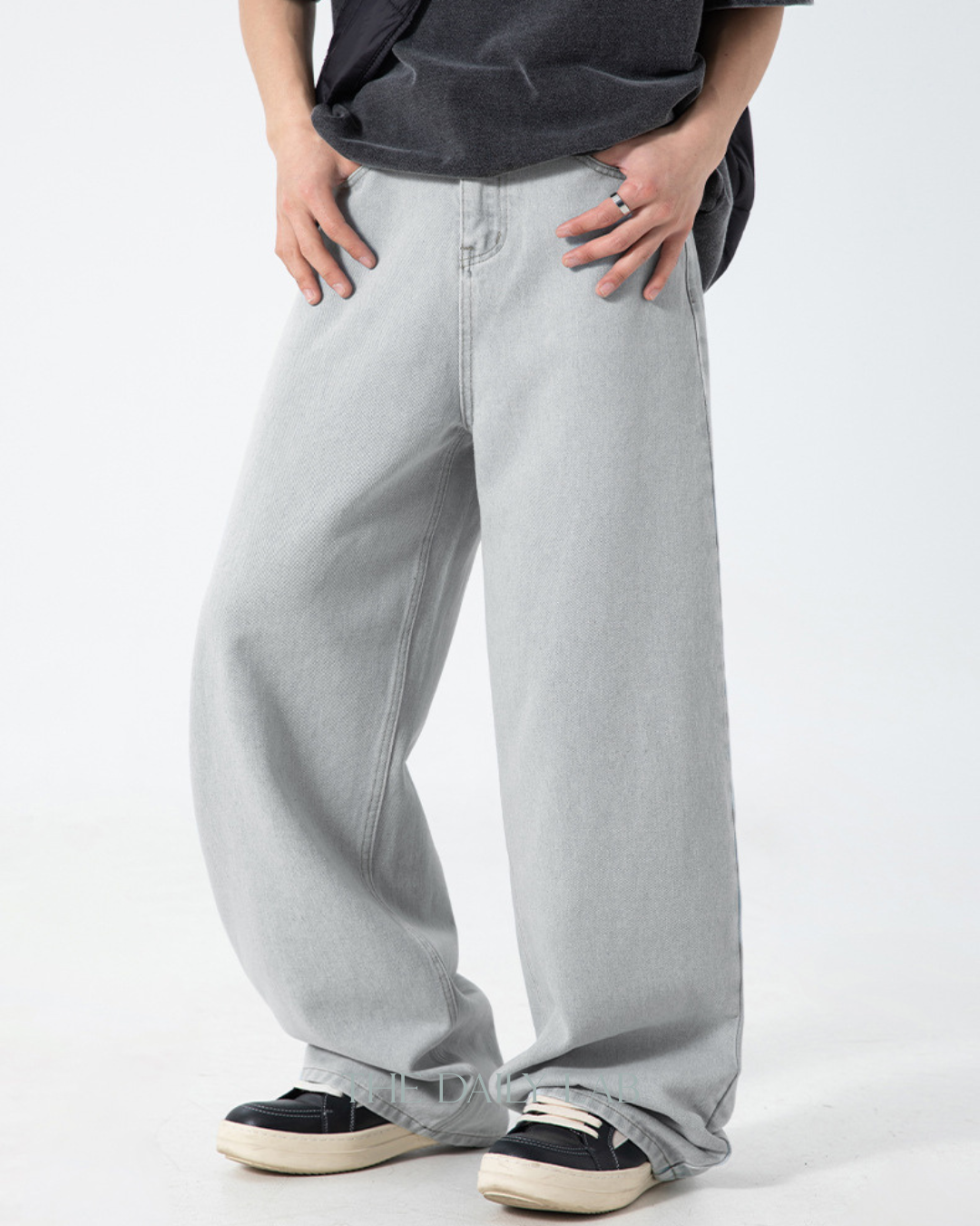 Vintage Washed Wide-Leg Jeans in Blue