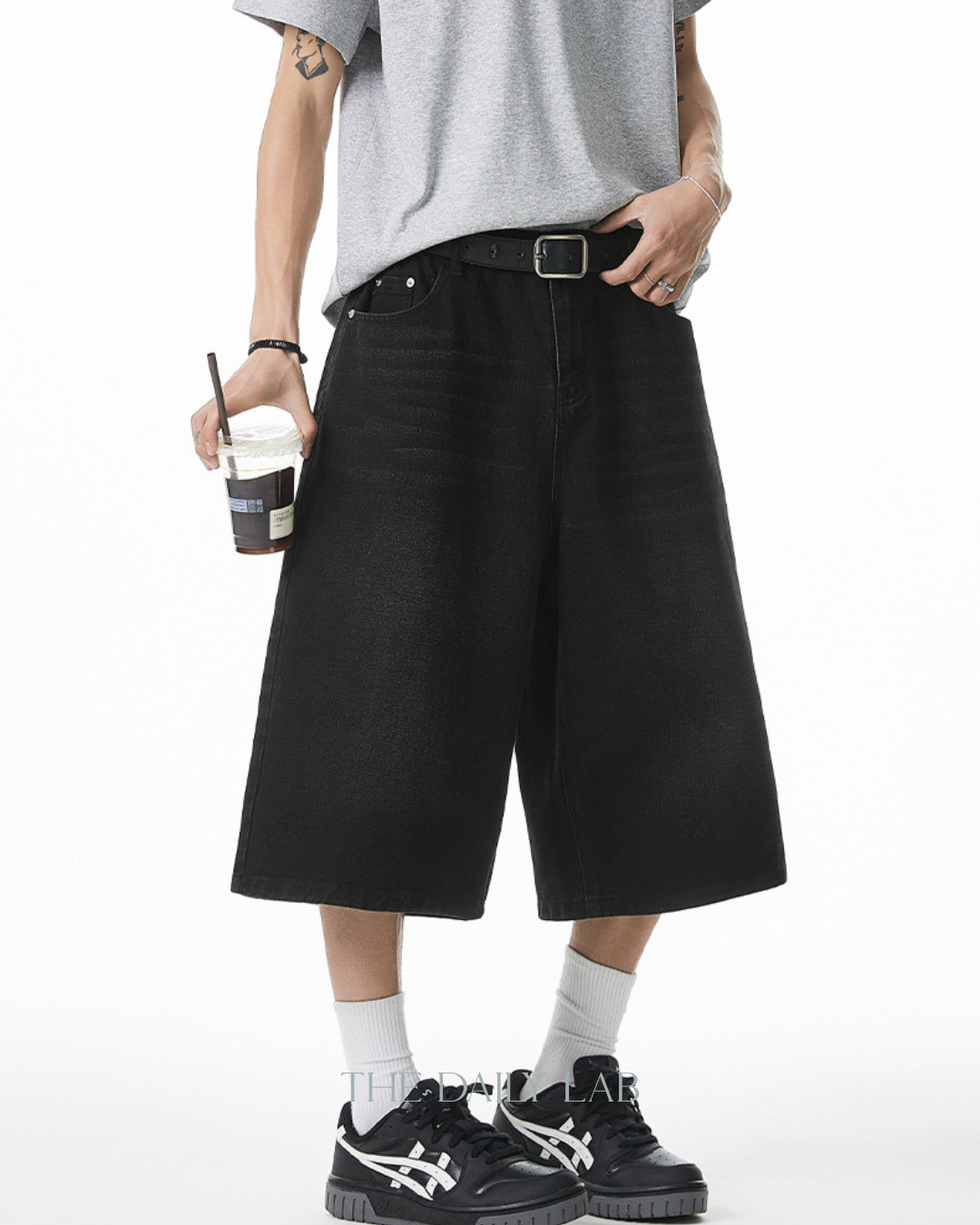 Vintage Wide-Leg Washed Denim Cropped Pants in Black