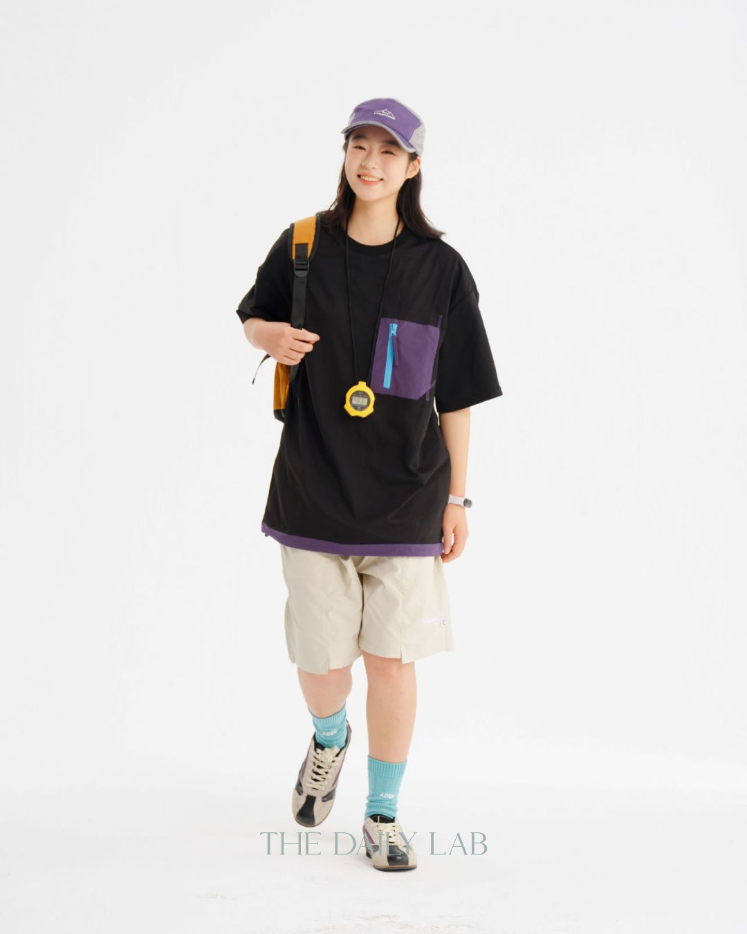 Color-Black Pocket Short Sleeve Tee in Black