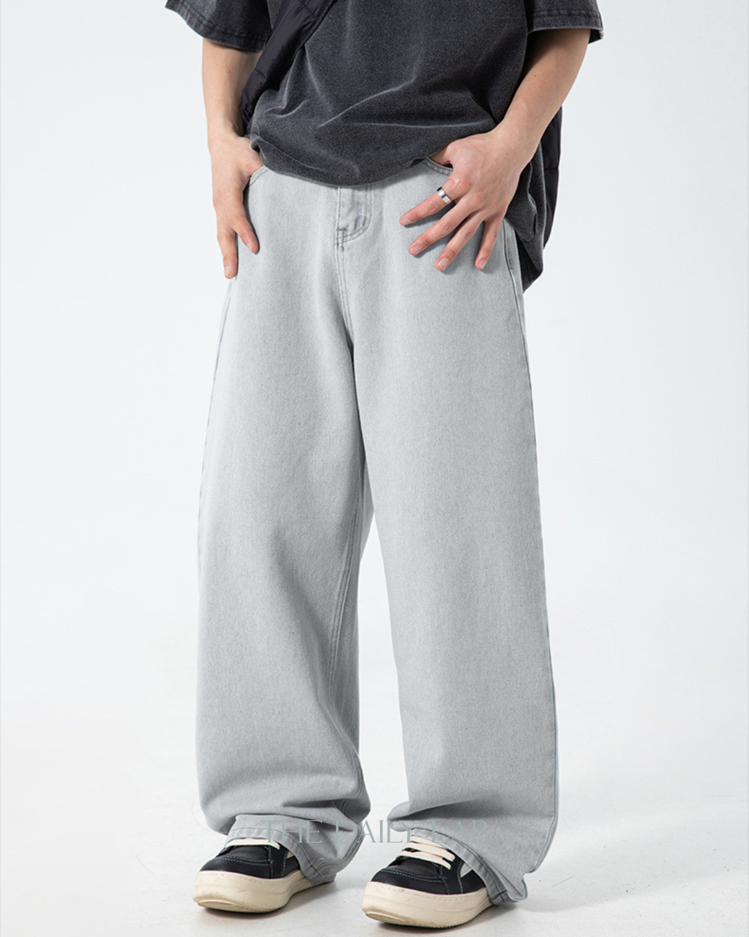 Vintage Washed Wide-Leg Jeans in Blue