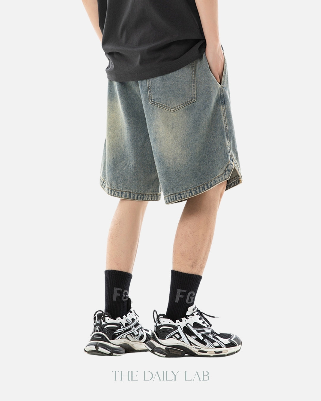 Denim Loose Pocketed Shorts in Blue