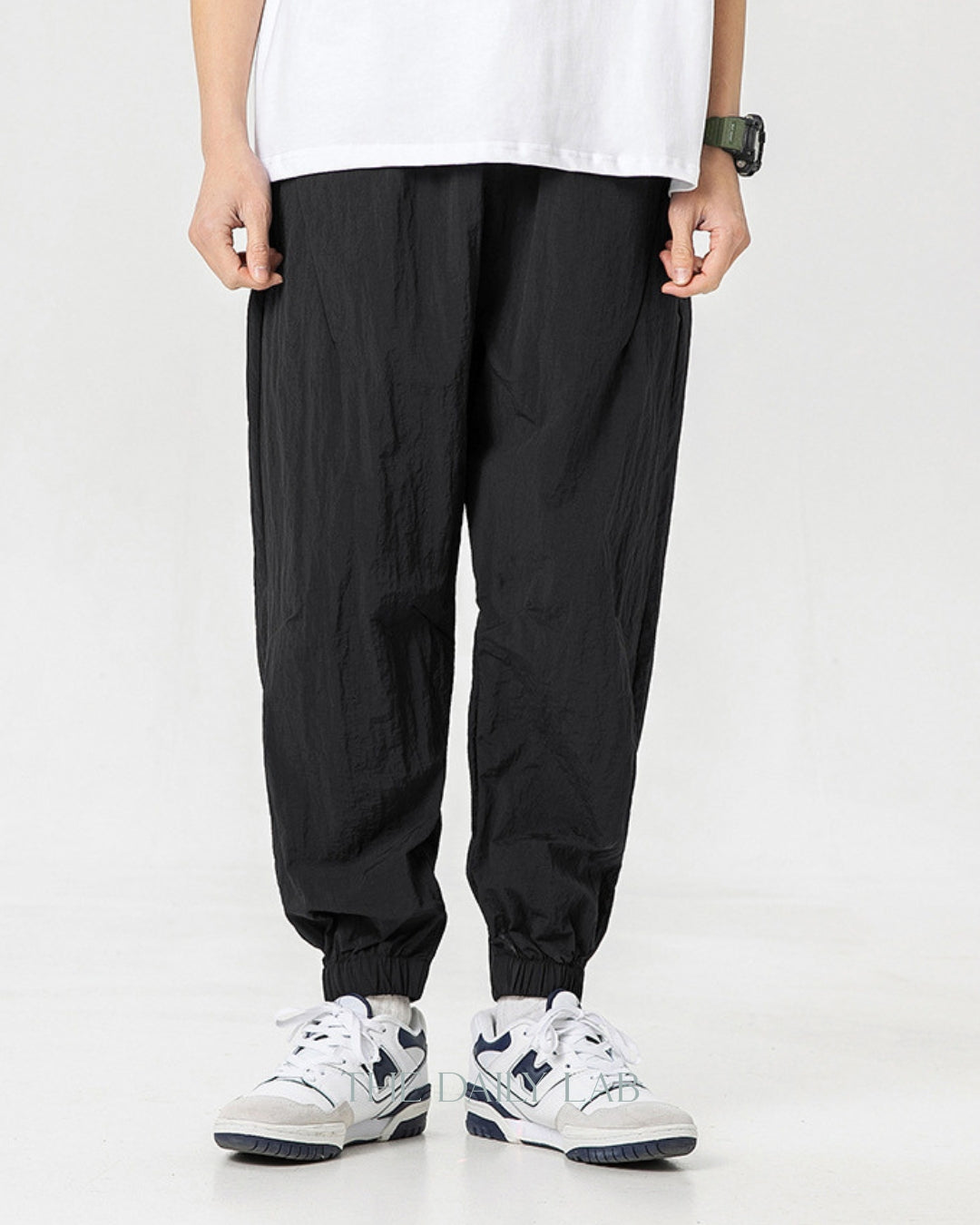 Tencel Drawstring Cargo Trousers in Black