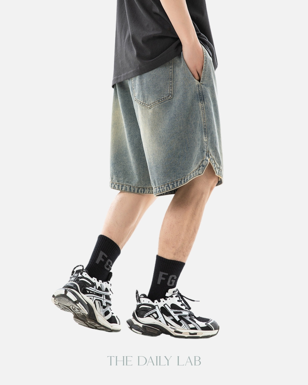 Denim Loose Pocketed Shorts in Blue