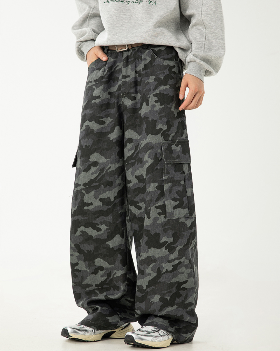 American Vintage Camo Cargo Pants In green and brown camouflage
