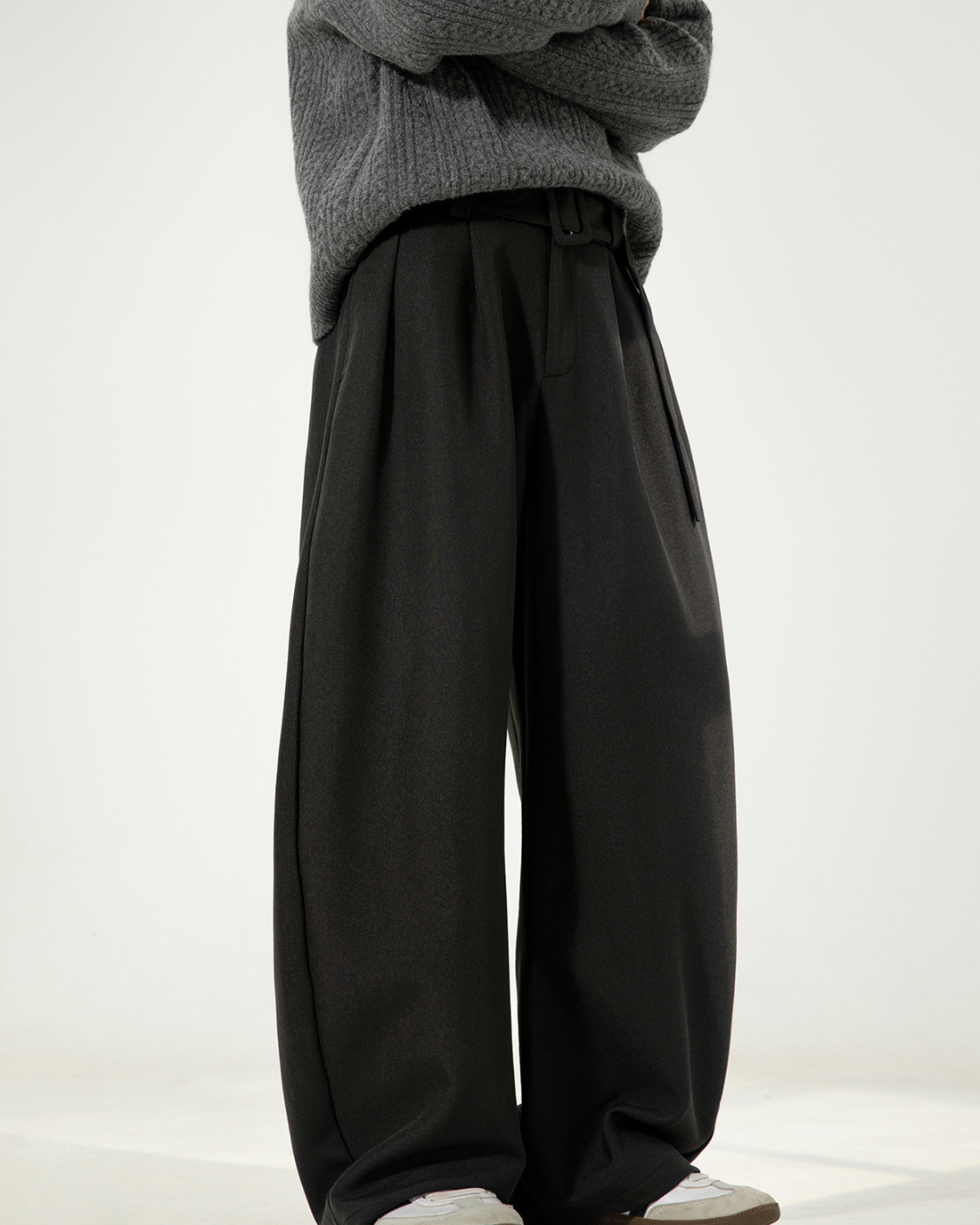 Pleated Draped Curved-Slit Suit Trousers In Black