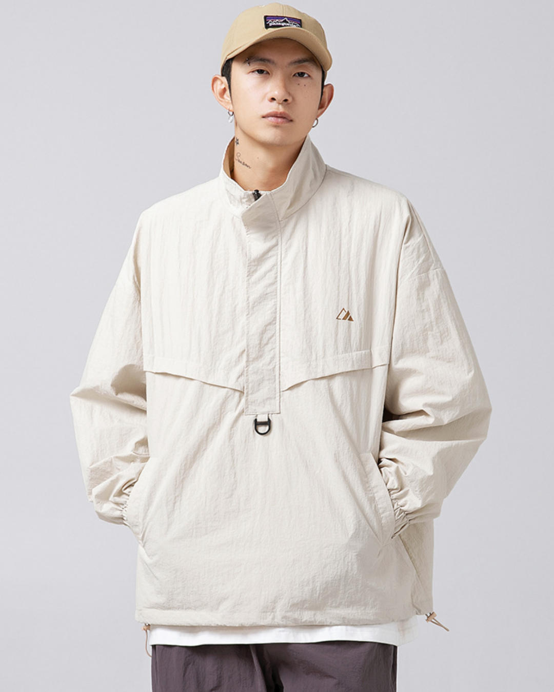 Taslon Outdoor Jacket in Beige