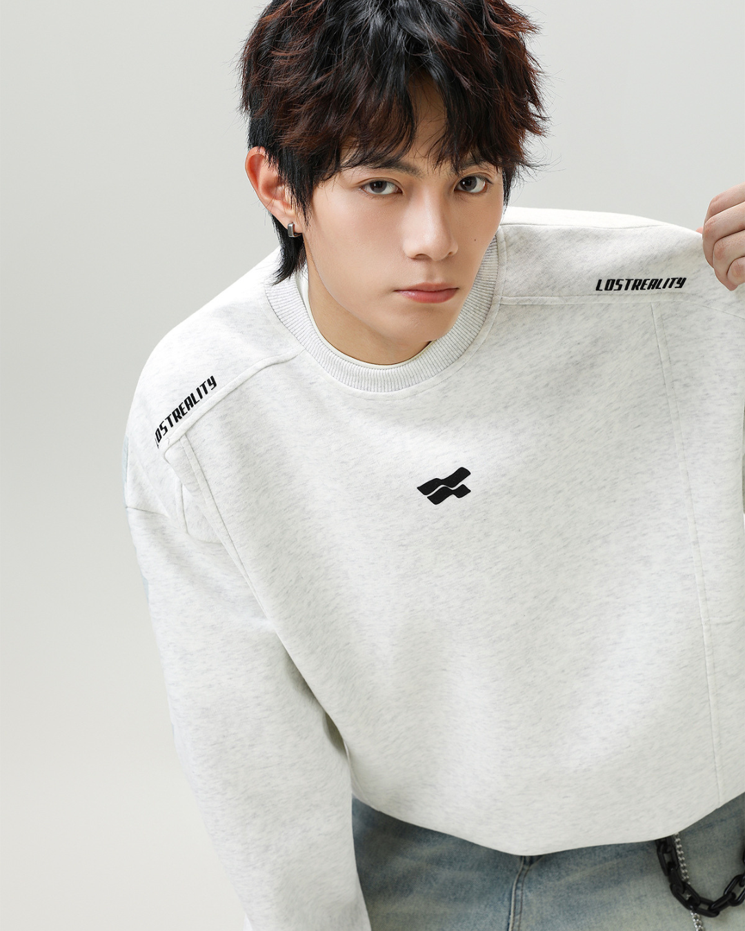 Crew Neck American Style Oversized Sweatshirt In White