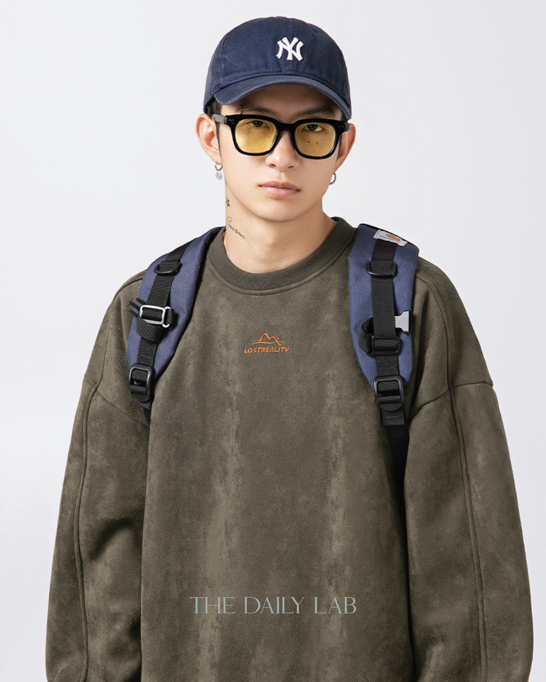 Lostreality Streetwear Split-Panel Sweatshirt in Green