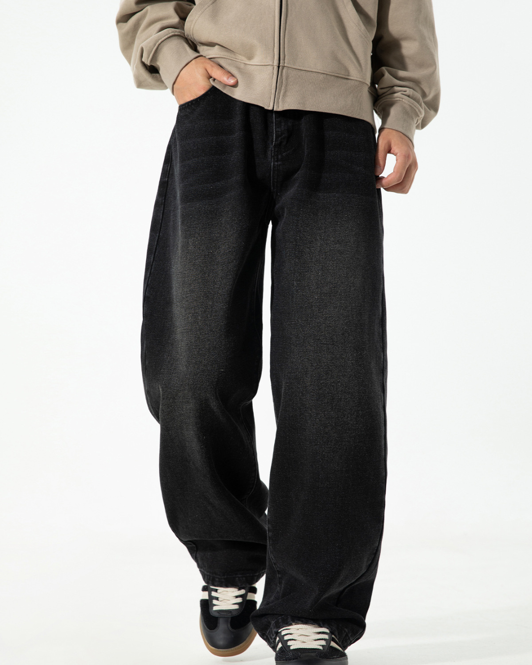 American Vintage Oversized Jeans In Black