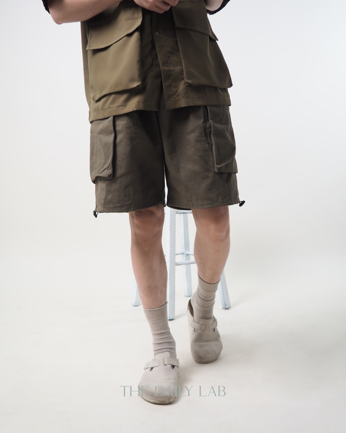 Cargo Pocketed Shorts in Army Green
