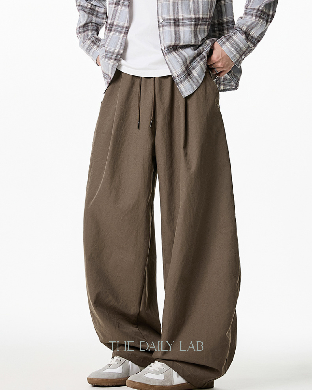 Pleated Loose-Fit Curved-Leg Pants in Coffee