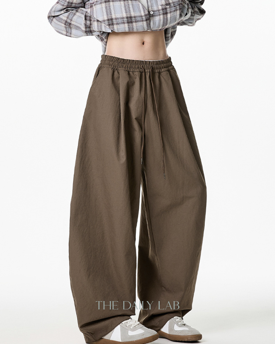Pleated Loose-Fit Curved-Leg Pants in Coffee