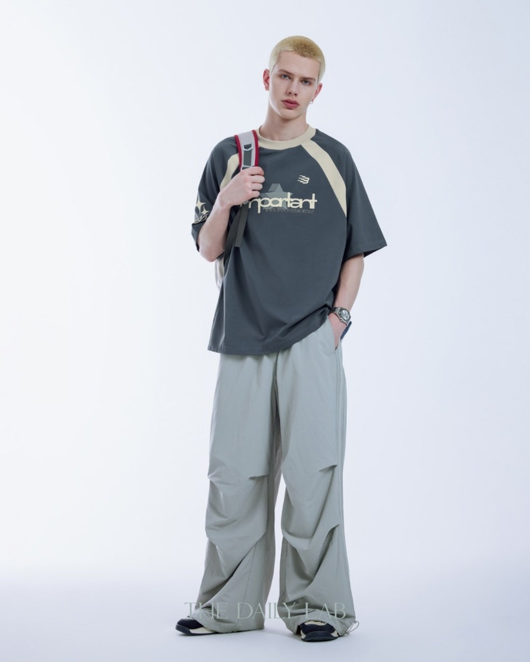 Classic American Casual Tee in Grey