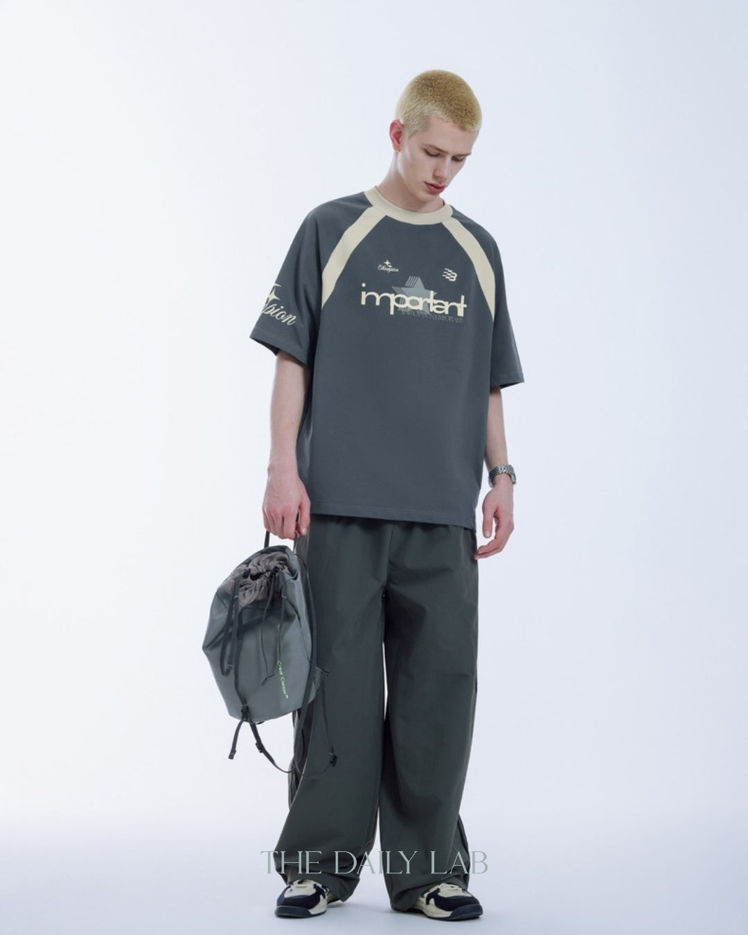 Classic American Casual Tee in Grey