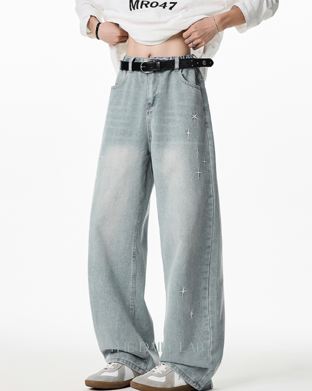 Washed Embroidered Straight-Leg Denim Pants in Blue