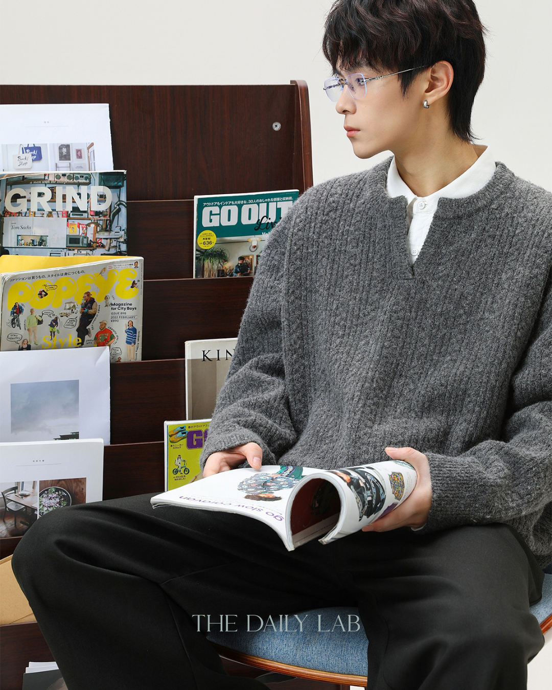 Oversized V-Neck Knit Sweater in Grey