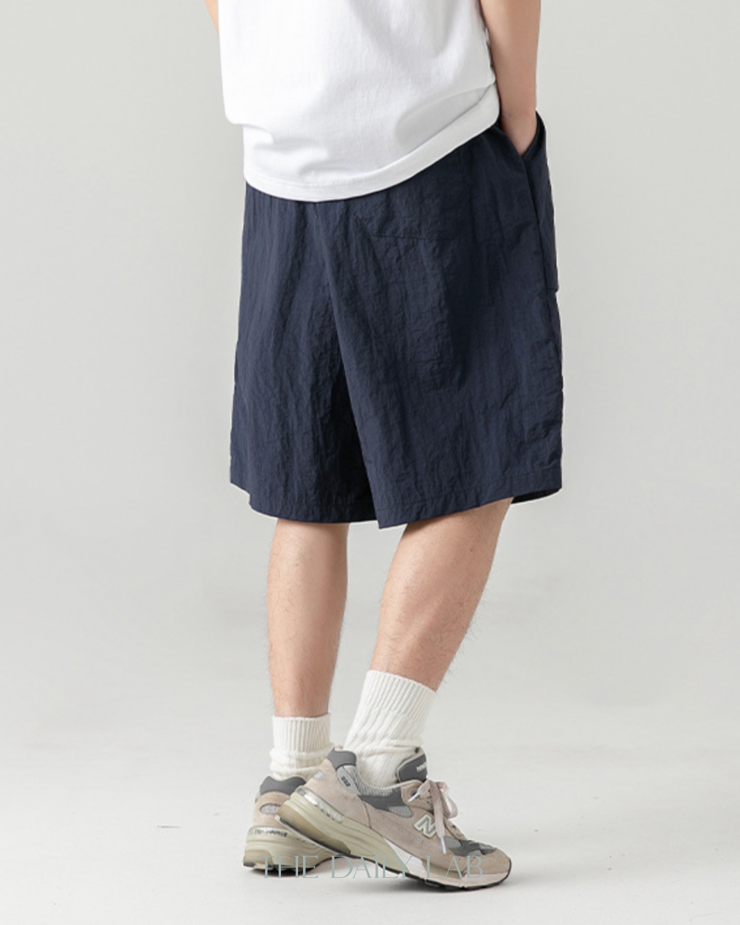Taslon Cargo Shorts in Navy
