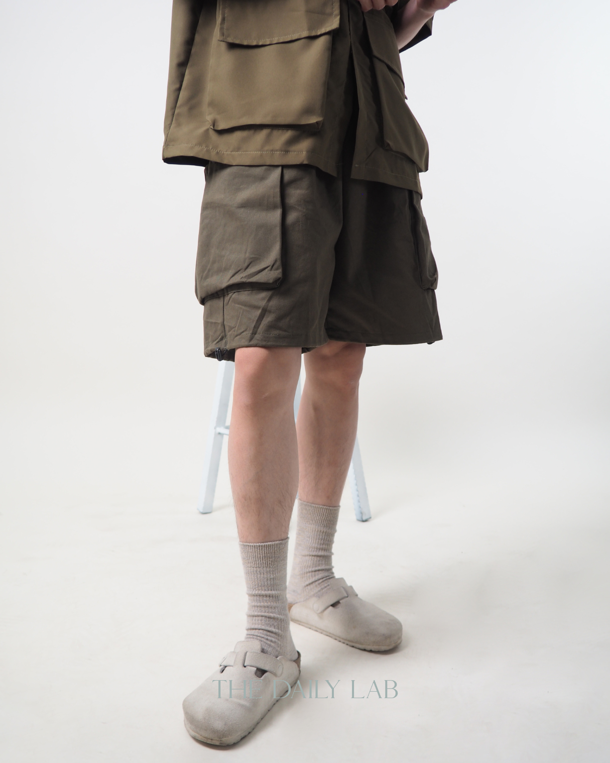 Cargo Pocketed Shorts in Army Green