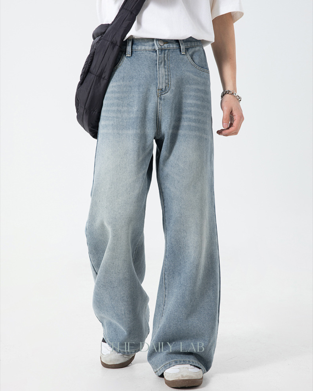 Washed Streetstyle Flare Jeans in Blue
