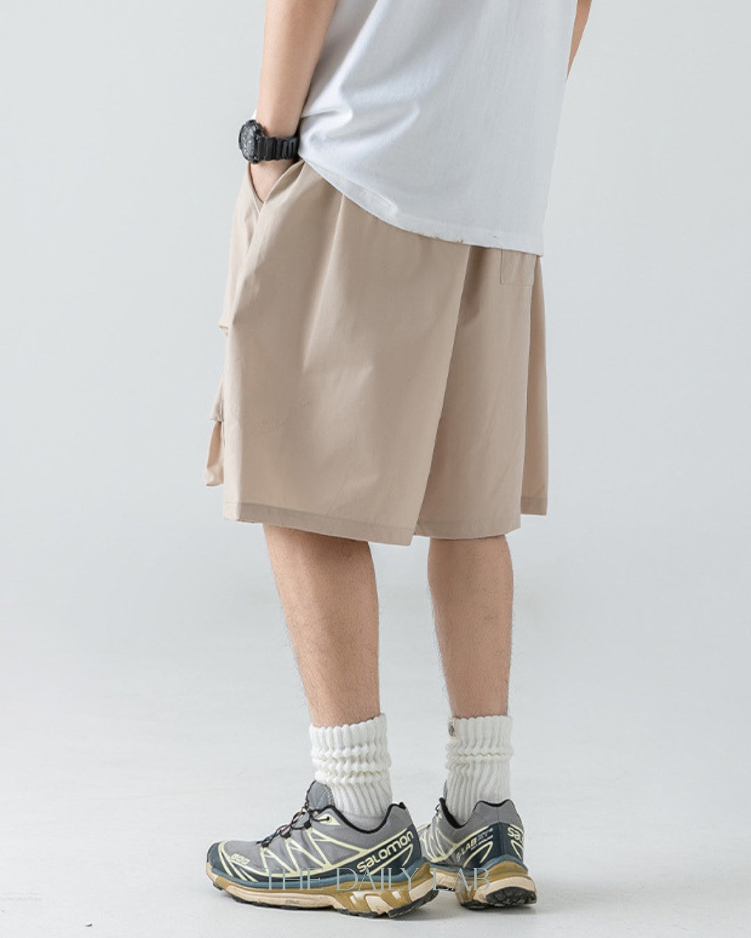 Navigator Cargo Shorts in Khaki