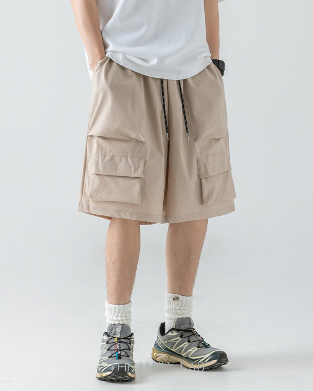 Navigator Cargo Shorts in Khaki
