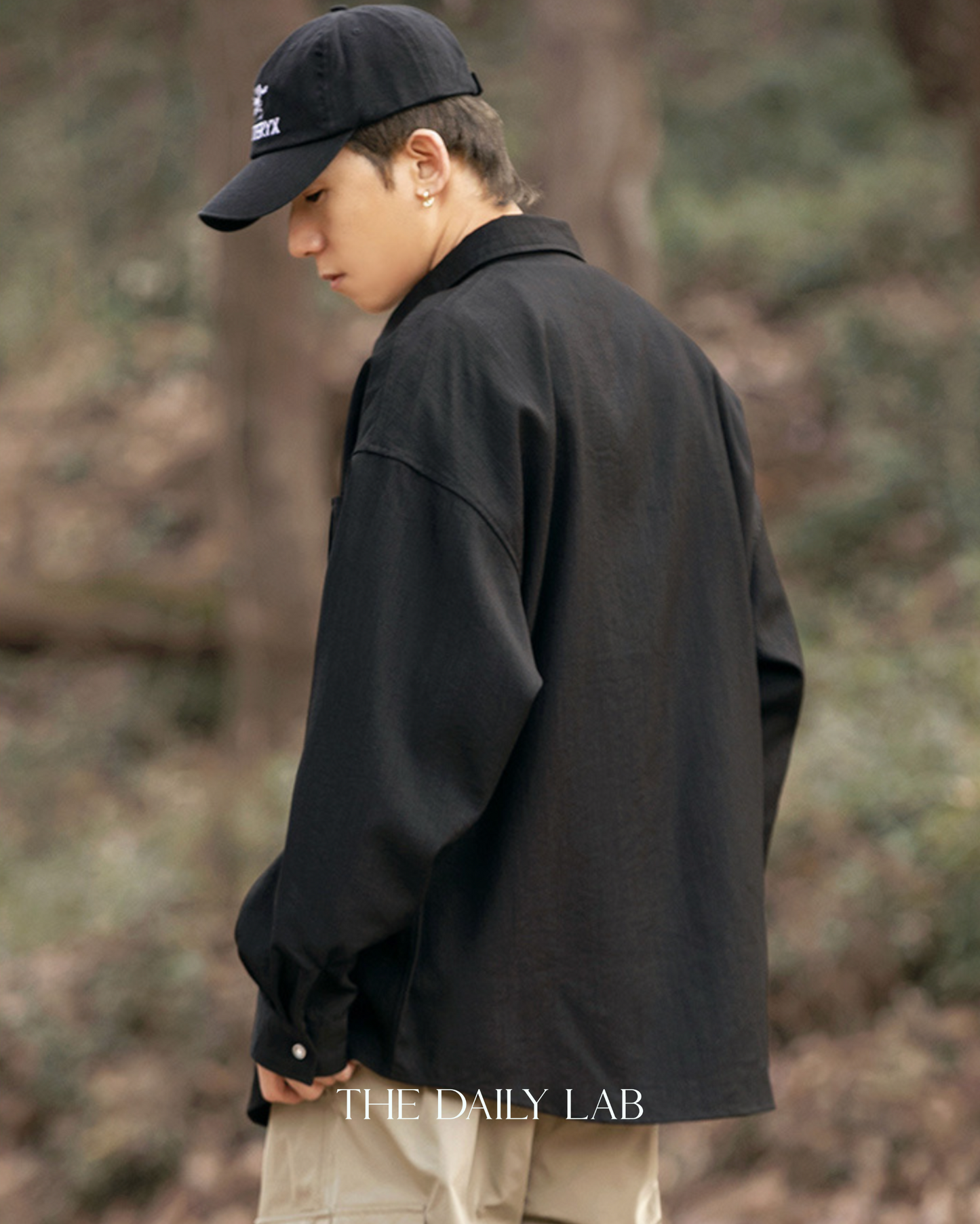 Buttoned Pleat Shirt in Black