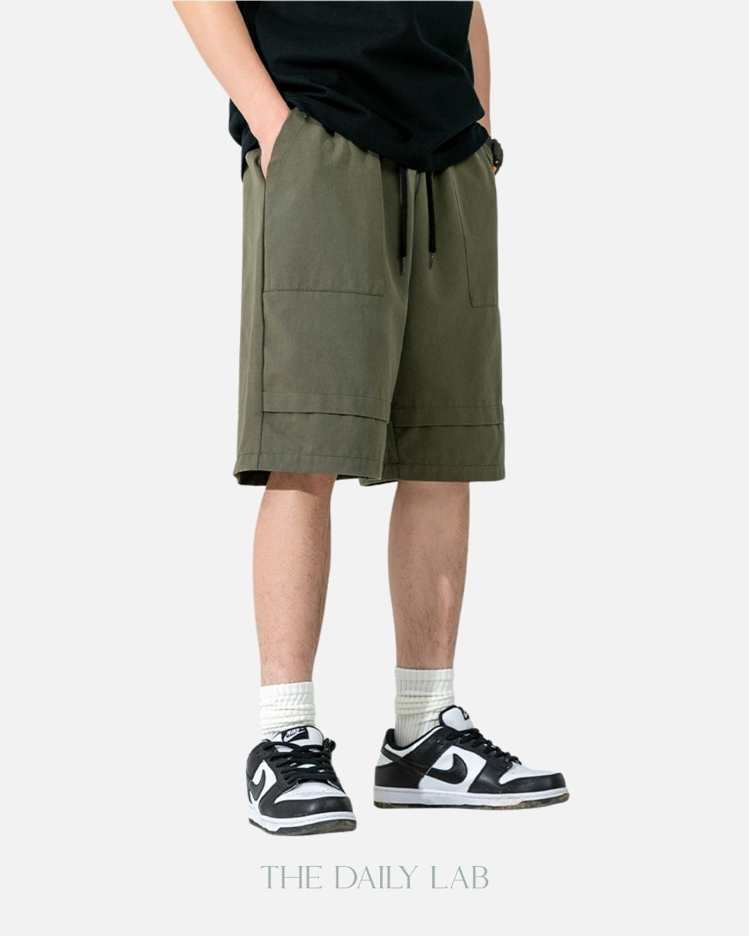 Trekker Cargo Shorts in Green