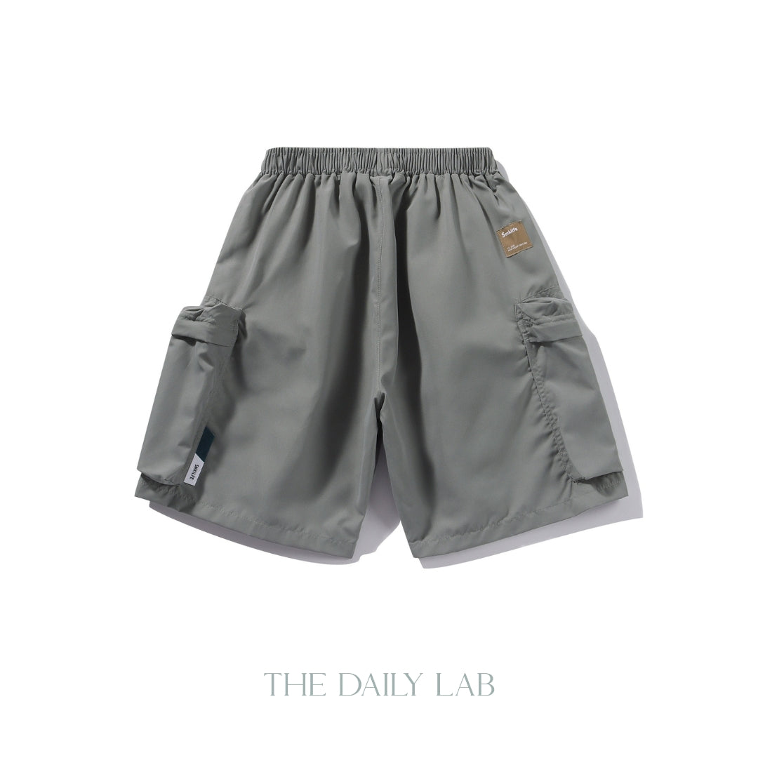 Retro Loose-Fit Cargo Shorts
