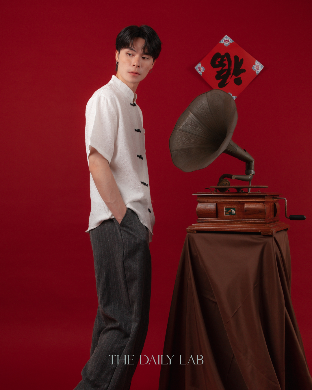 Minimalist Tang Suit Top in White