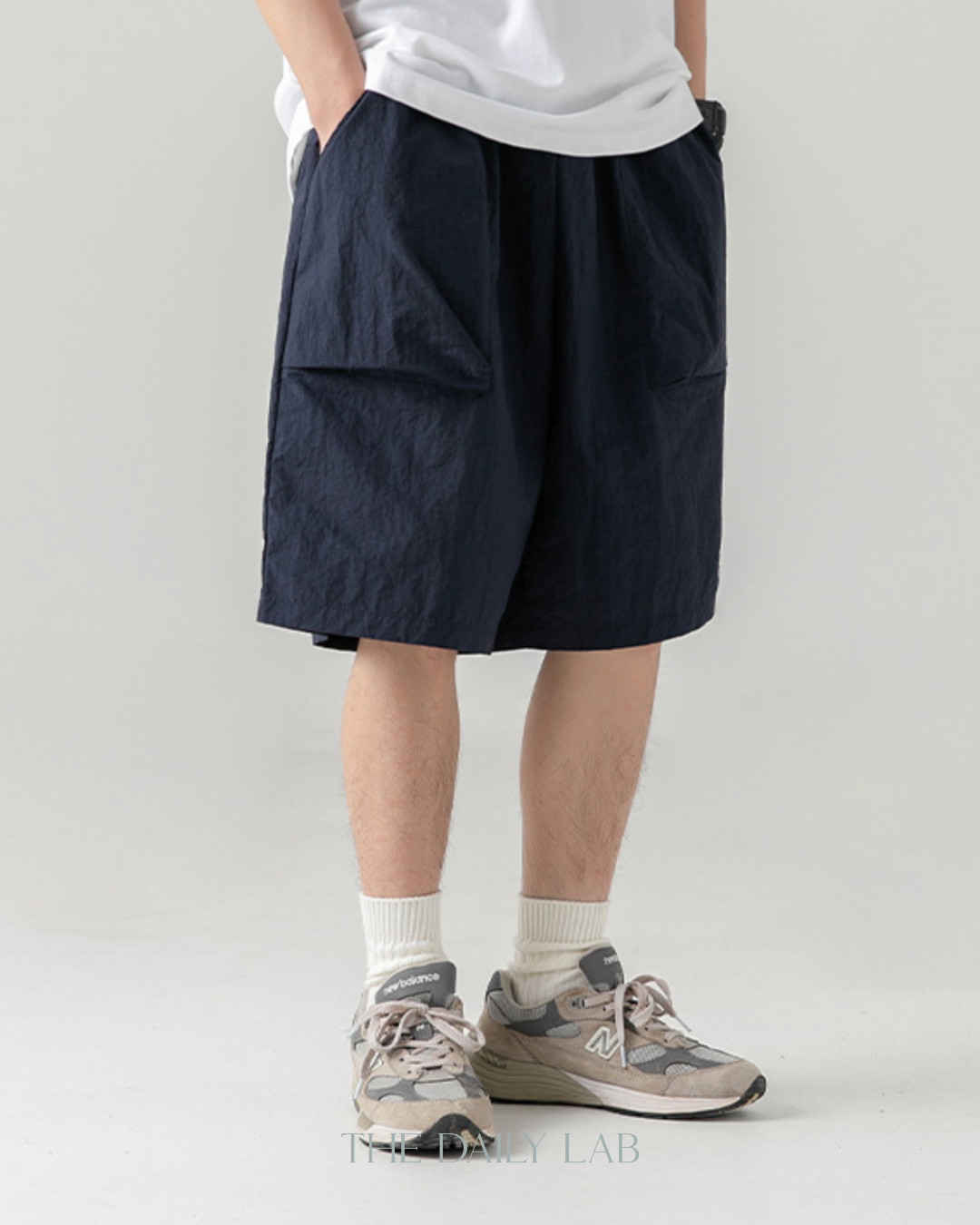 Taslon Cargo Shorts in Navy