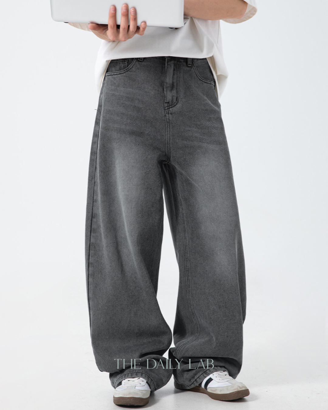 Vintage Washed Wide-Leg Jeans in Grey