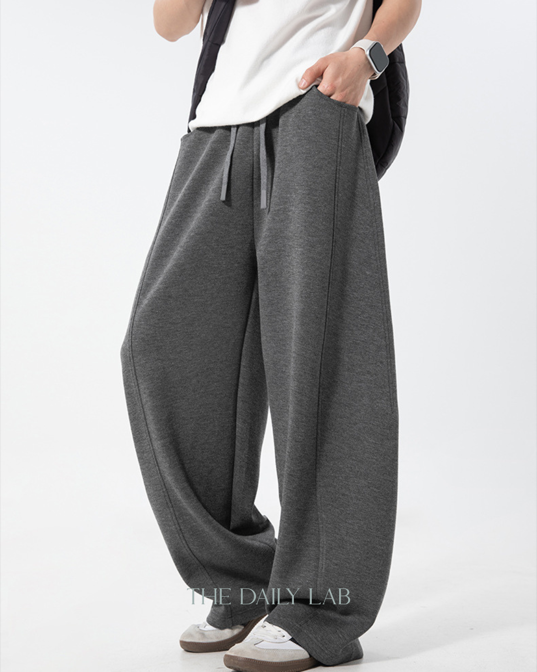 Contour Blade Sweatpants in Dark Grey