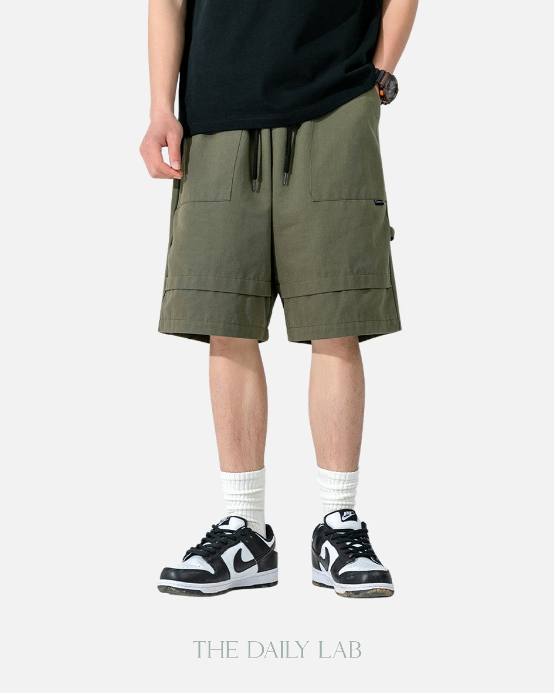 Trekker Cargo Shorts in Green