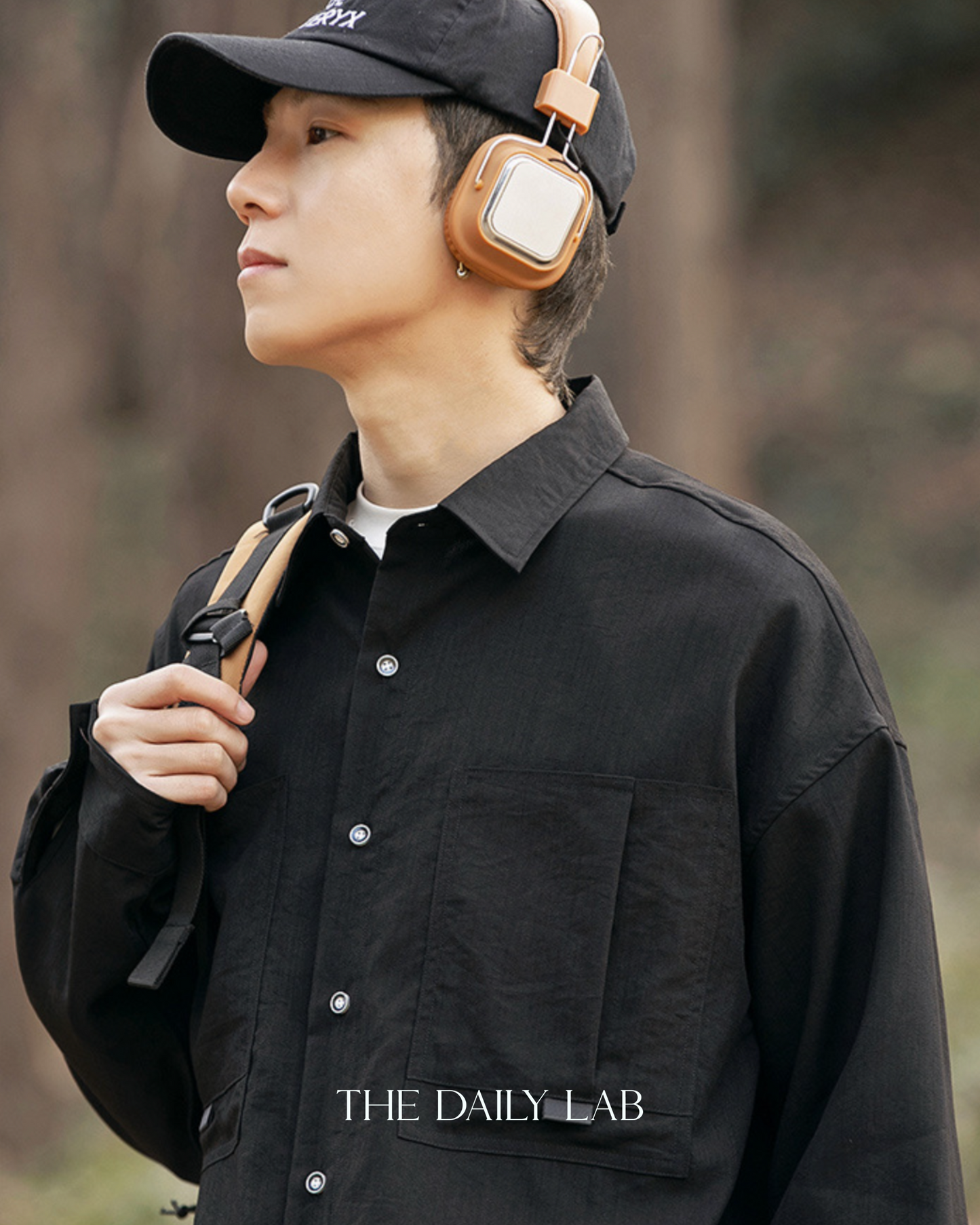 Buttoned Pleat Shirt in Black