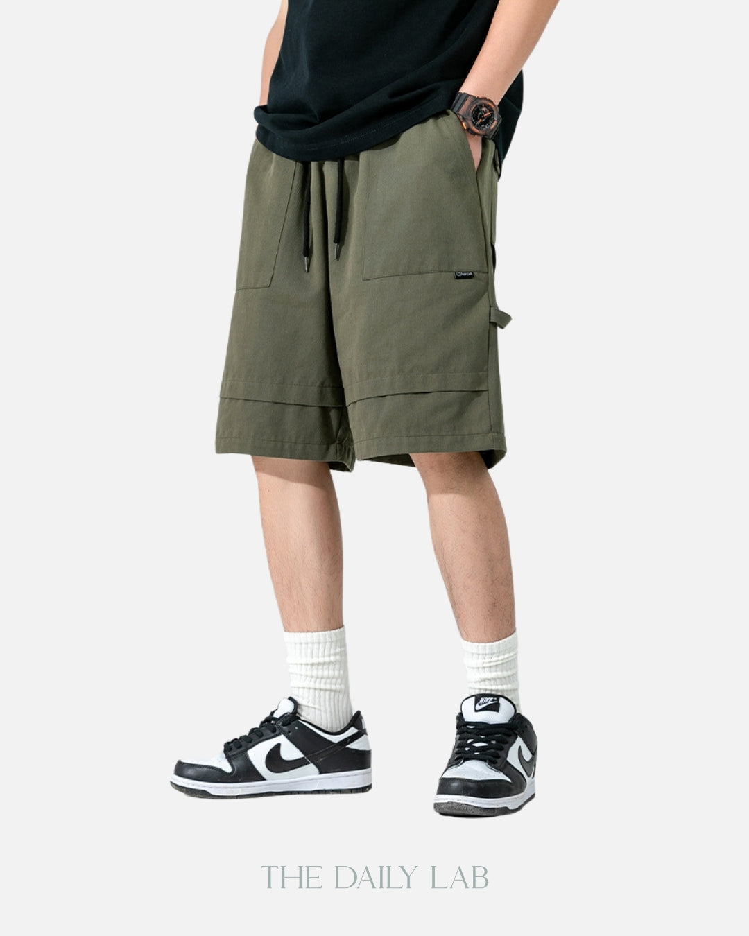 Trekker Cargo Shorts in Green