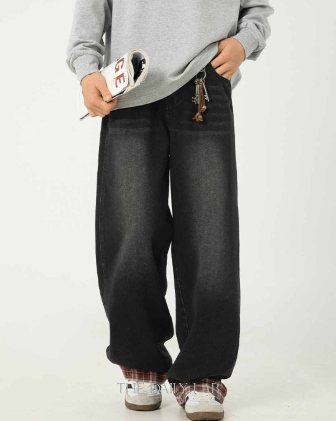 Urban Patchwork Relaxed Jeans in Black