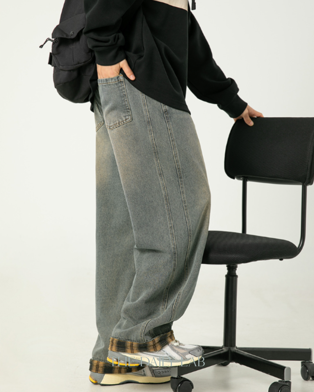 Urban Patchwork Relaxed Jeans in Blue