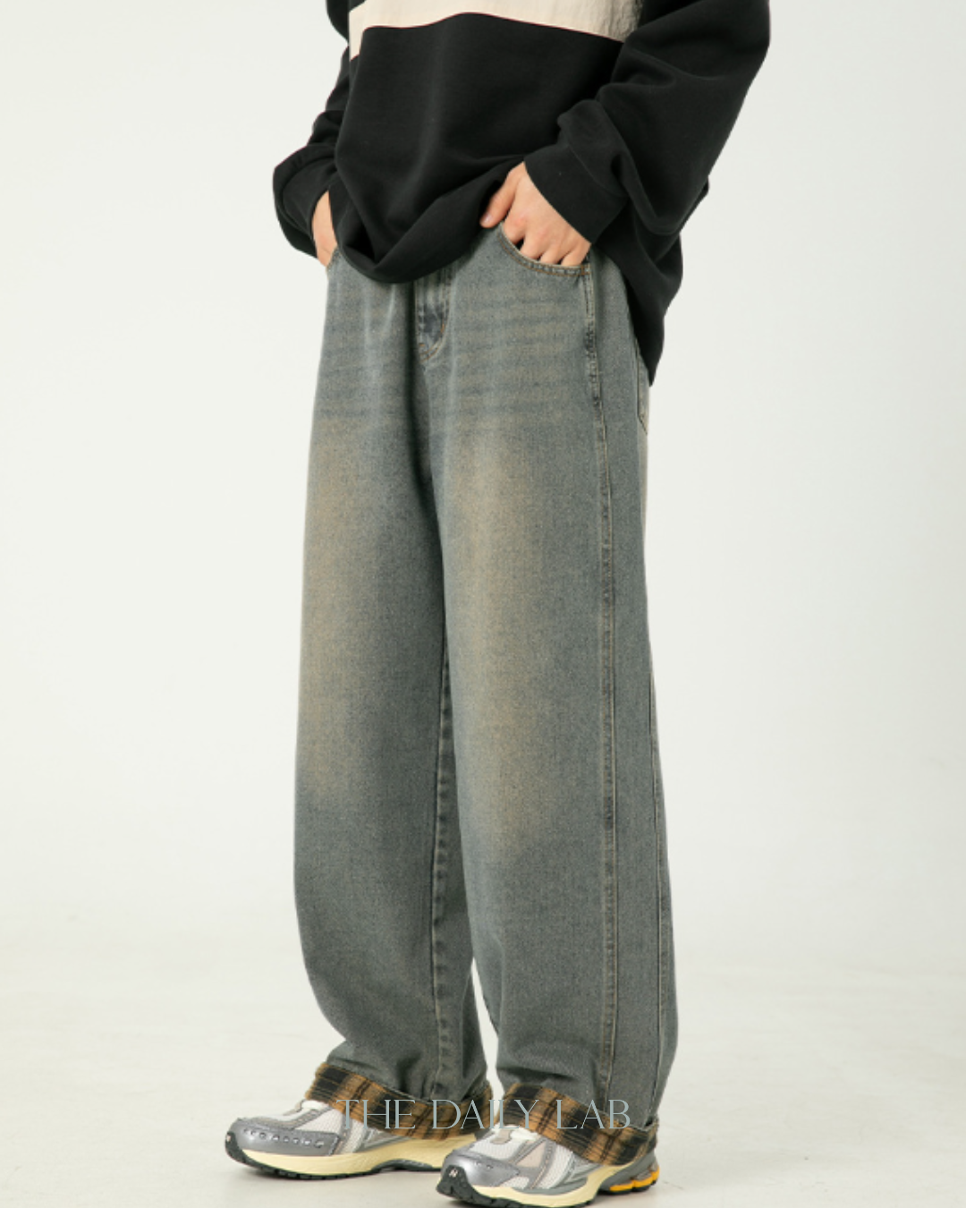 Urban Patchwork Relaxed Jeans in Blue