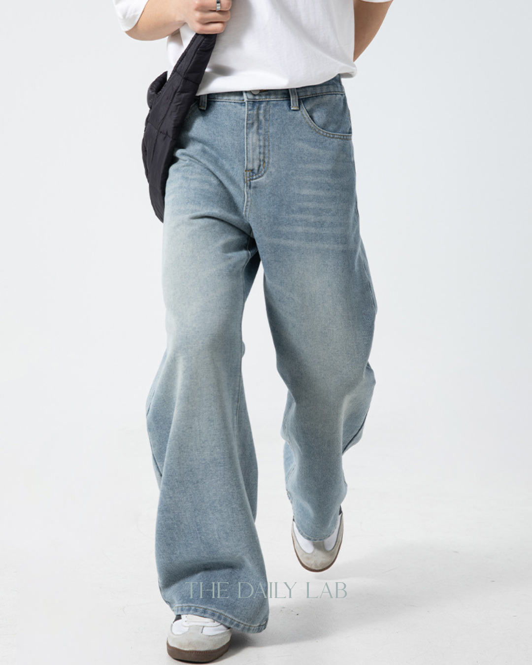 Washed Streetstyle Flare Jeans in Blue