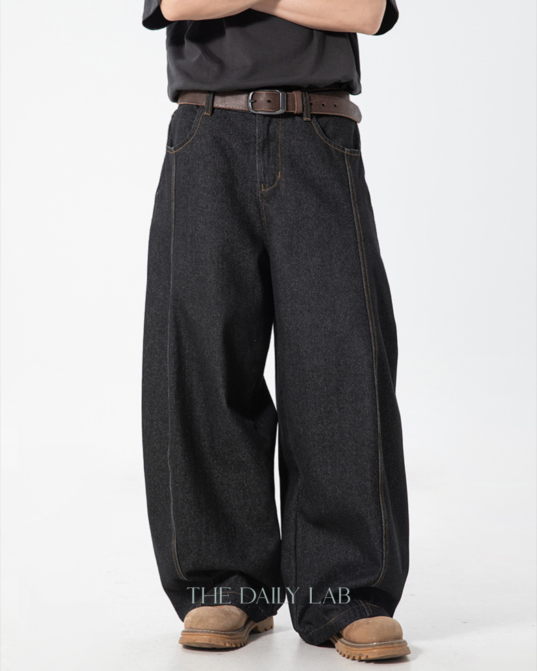 Loose Fit Curved-Cut Denim