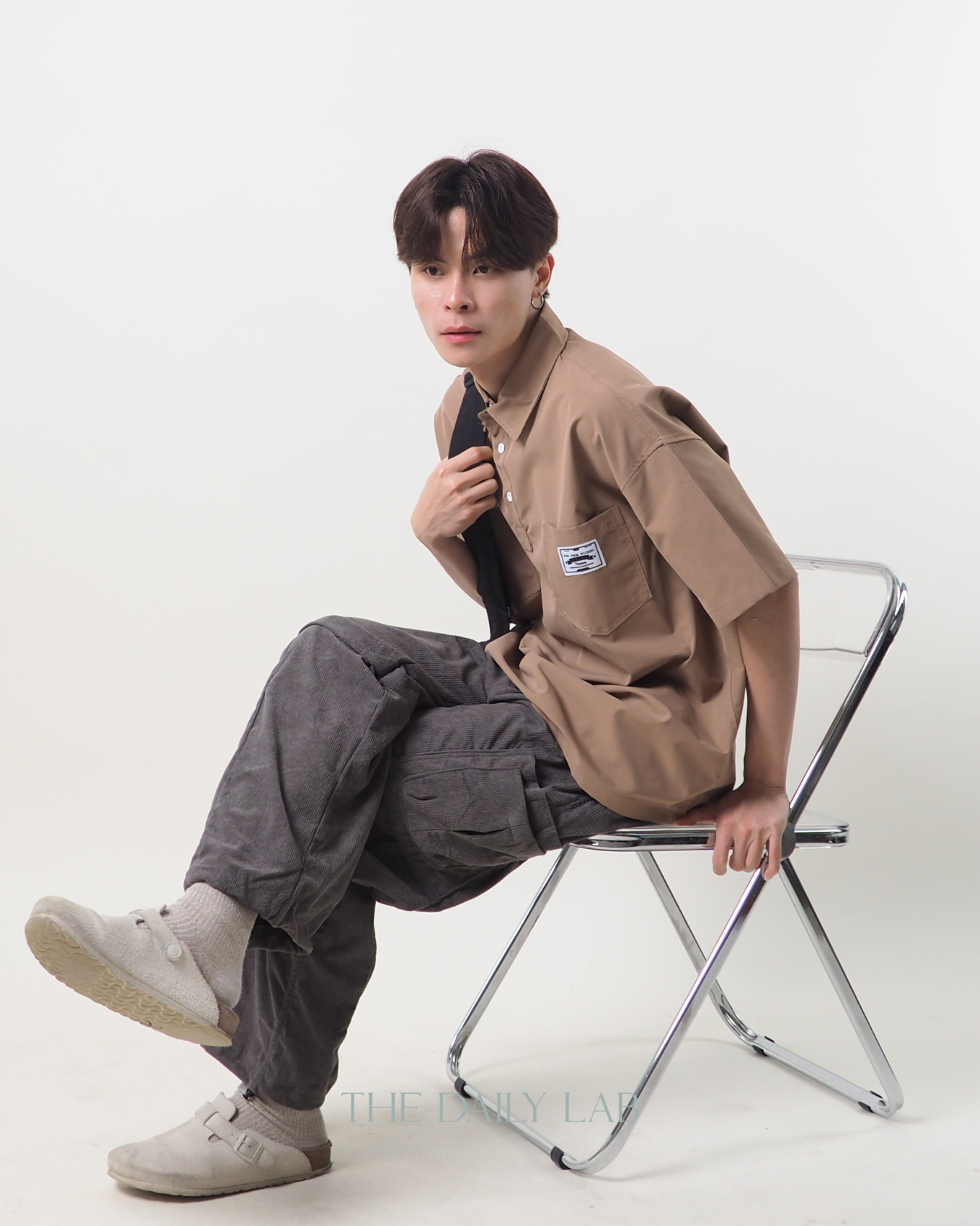 Cargo Pocketed Tee in Brown