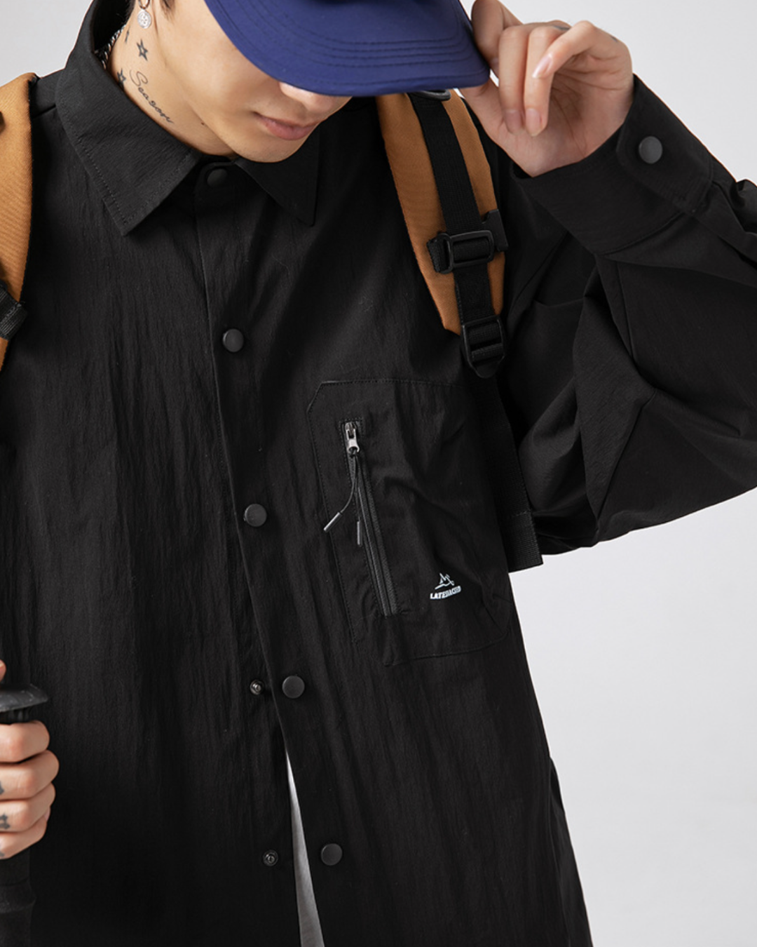 Latesnacked Overshirt in Black