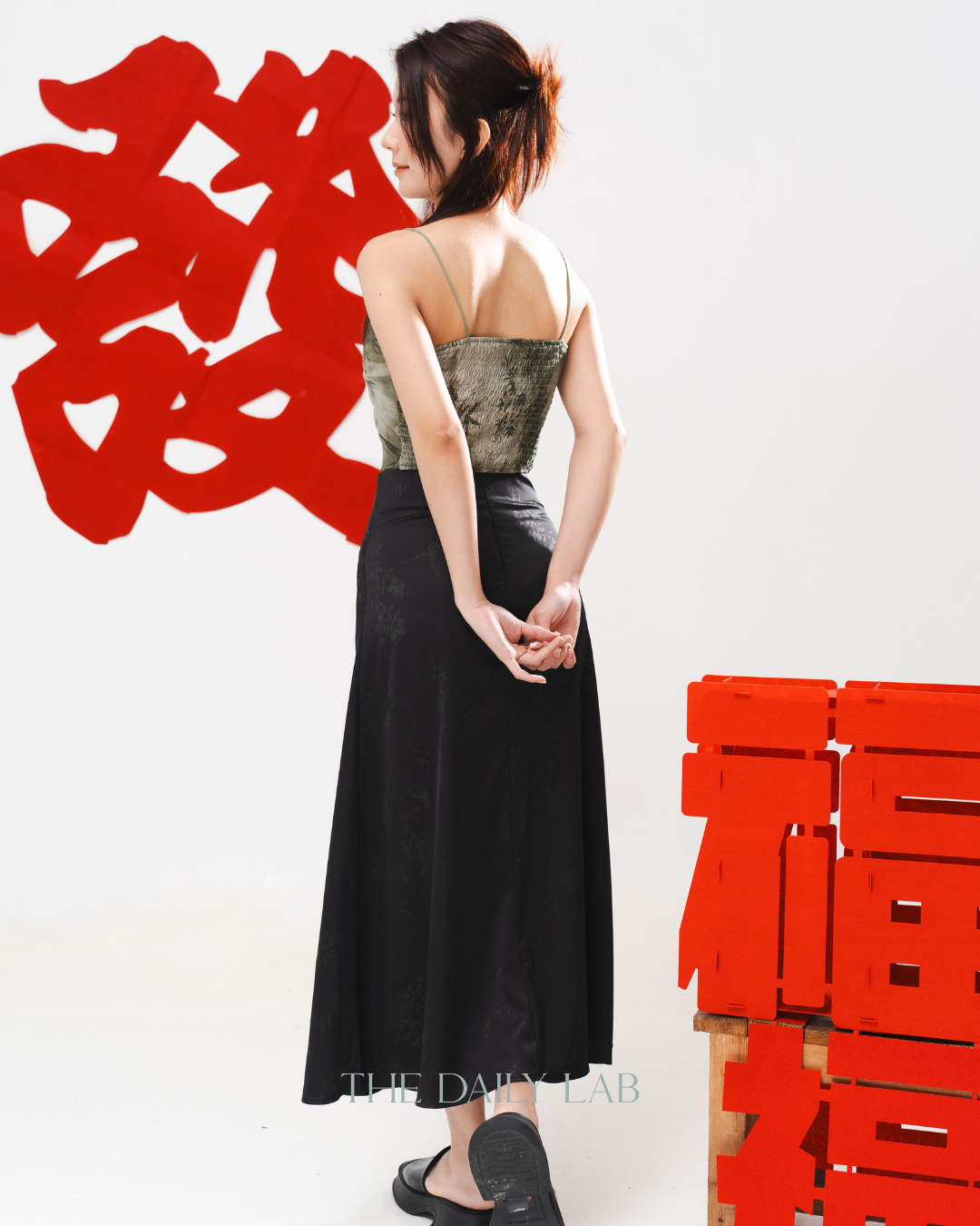 Oriental Elegance Silky Skirt in Black