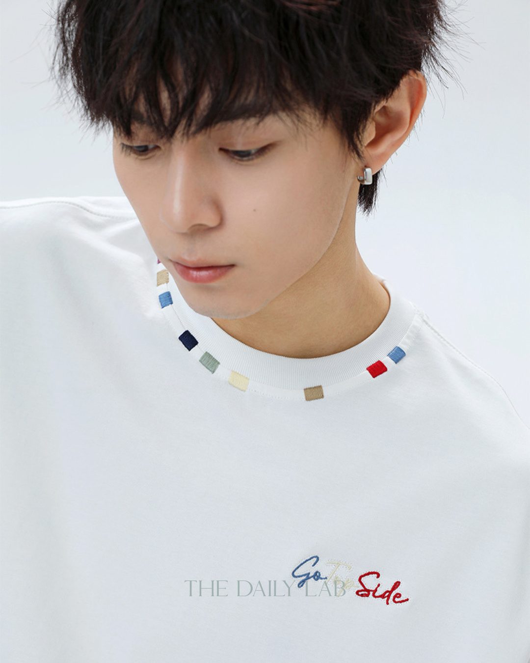 Contrast Collar Embroidered Tee in White